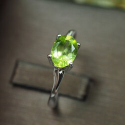 แหวนพลอยเพอริดอท 1 กะรัต