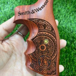 ด้ามไม้ลายเฮนน่า Smith&Wesson โครง K สแควบัท