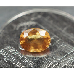 พลอยเพทายดิบ (Zircon) 0.80 กะรัต