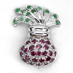 เข็มกลัดโรโดไรท์และมรกตขนาดตัวเรือน 31x25 มม.