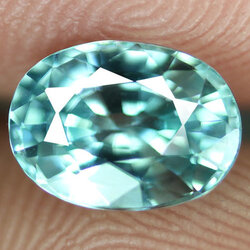 เพทาย (Blue Zircon) 2.15 กะรัตสีฟ้า