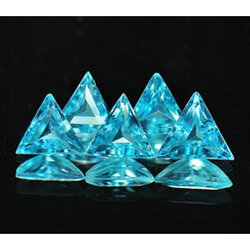 โทแพซพลอยสีฟ้า 2.70 กะรัต 5 ชิ้น