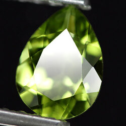 พลอยเพอริดอท 1 กะรัต