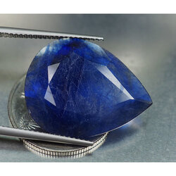 พลอยไพลิน 12.40 กะรัตเจียร 2 ด้าน