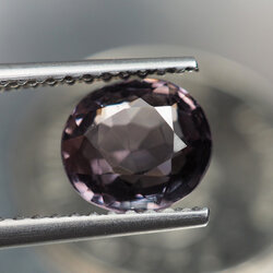 พลอยสปิเนล (Purple Spinel ) 1.45 กะรัตสีม่วง