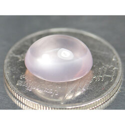 ควอร์ตสีชมพูหวาน 4.35 กะรัต