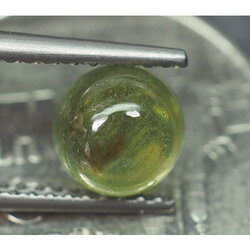 แซฟไฟร์สีเขียว (Sapphire) 1.55 กะรัต