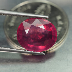 พลอยทับทิม (Ruby) 4.80 กะรัตสีม่วงแดงชมพู