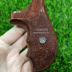 ด้ามไม้ลูกโม่ Smith โครงJ ราวบัท (รหัส JR011)