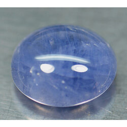 พลอยไพลินหลังเบี้ย (Sapphire) 5.50 กะรัต