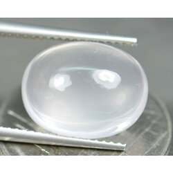 ควอร์ตสีชมพูหวาน 7.90 กะรัต