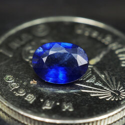 พลอยไพลิน (Sapphire) 0.85 กะรัต