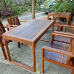 ชุดโต๊ะเก้าอี้สนามร้านอาหาร "OUTDOOR"