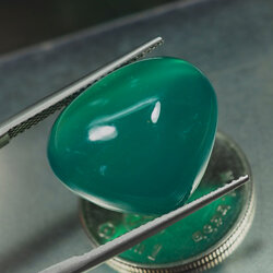 คาลซิโดนีสีเขียว (Green Chalcedony) 17.90 กะรัต