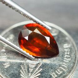 เฮสโซไนต์โกเมน 1.90 กะรัตแดงส้มสวย