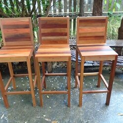 เก้าอี้บาร์ไม้สีสัน