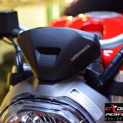 Carbon world- คาร์บอนครอบเรือนไมล์ (Cockpit cover carbon) สำหรับ Monster 821 2014-2017