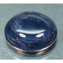 พลอยไพลินหลังเบี้ย (Sapphire) 6.40 กะรัต