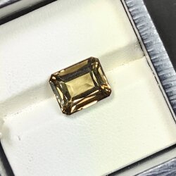 สโมคกี้ควอร์ต (Smoky Quartz) 4.20 กะรัต