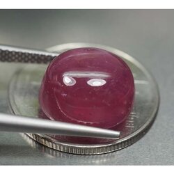 พลอยทับทิม (Ruby) 11.90 กะรัตสีแดง