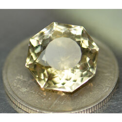 เลม่อนเยลโล่ควอร์ต 6.35 กะรัตแปดเหลี่ยม