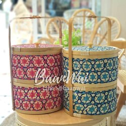 ปิ่นโตไม้ไผ่ 2 ชั้น ลายพิกุล ขนาด 9 นิ้ว