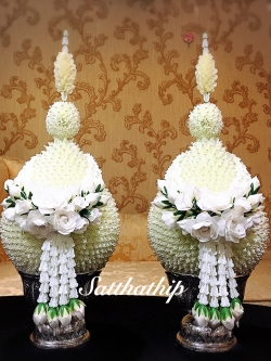 พานพุ่ม - พานพุ่มสักการะ - พานพุ่มดอกรัก - พานพุ่มดอกรักประดิษฐ์ (พลาสติก) - พานพุ่มสีขาว - Panpum