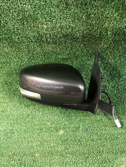 กระจกมองข้าง R สาย Suzuki Swift 2020-2024