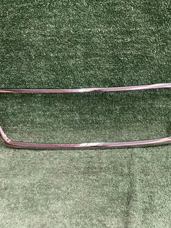 คิ้วโครเมี่ยม กระจังหน้า Subaru XV 2012-2018