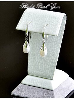 Simply Drop Pearl Earrings