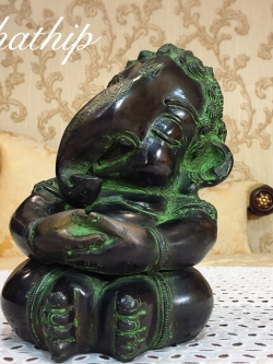 พระพิฆเนศ ปางเด็กนังสมาธิ ทองเหลือง (ทองเหลืองรมดำ ล้อชินเขียว) ผลิตและนำเข้าจากอินเดีย - Ganesha: Lord of Success