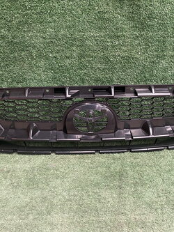 กระจังหน้า ใหม่ แท้ Toyota Vigo 2008-2011