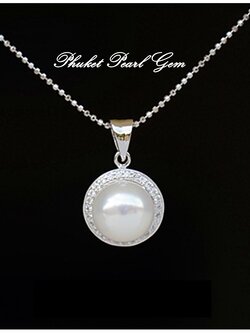 Perfect Gift White Pearl Elegance Sterling Silver Pendant