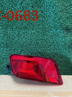 ไฟทับทิมในกันชนหลัง L Ford Everest 2016-2022 แท้ศูนย์