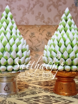 พานพุ่มดอกบัวประดิษฐ์ [4.5 นิ้ว 1,250 บาท/คู่]