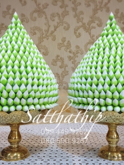 พานพุ่มดอกบัวประดิษฐ์ [8 นิ้ว 6,000 บาท/คู่]