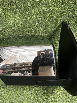 กระจกมองข้าง R Isuzu D-Max 2019 สภาพมือ2 มีรอยบ้าง