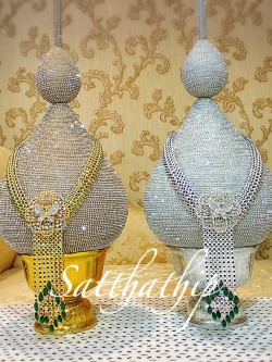 พานพุ่มเงินทอง [9 นิ้ว/ 4,700 บาท/คู่]