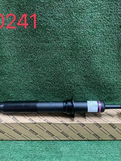 โช๊คหน้า R Toyota Vigo/Fortuner 2006-12 (48210-8Z194)