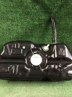 ถังน้ำมัน+rพร้อมปั๊มติีก Nissan March 2012-13