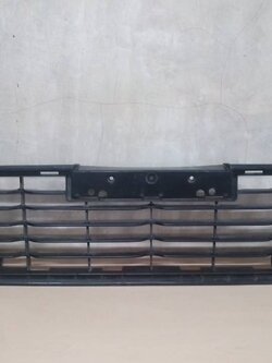 ช่องลมกันชนหน้า Toyota Revo