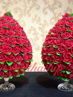 พานพุ่มดอกกุหลาบ ประดิษฐ์จากดิน [7.5 นิ้ว 4,600 บาท/คู่]