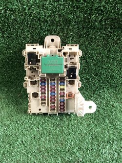 กล่องฟิวส์ Isuzu D-max 2012-2019