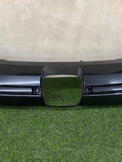 คิ้วรองกระจังหน้า Honda HRV