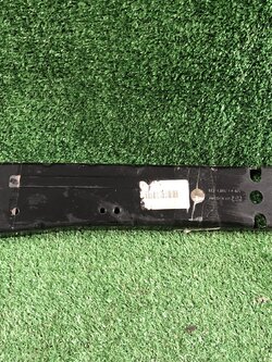 โครงกระจังหน้า L Toyota Vigo