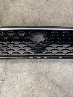 กระจังหน้า Toyota Cross 2021-2023