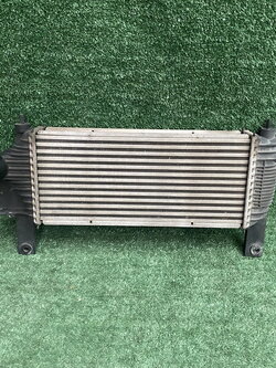 อินเตอร์คูลเลอร์ Nissan Navara 2007-2014