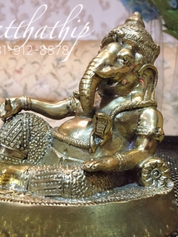 พระพิฆเนศ ปางเสวยสุข (ทองเหลือง) - Ganesha: Lord of Success