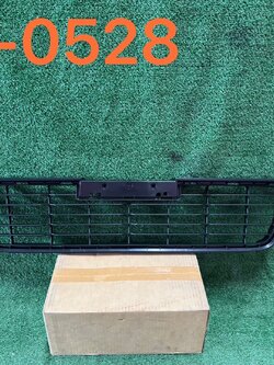 ช่องลมกันชนหน้า Toyota Revo 2015 แท้ศูนย์