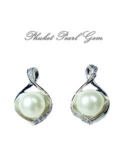Heart Pearl Earrings